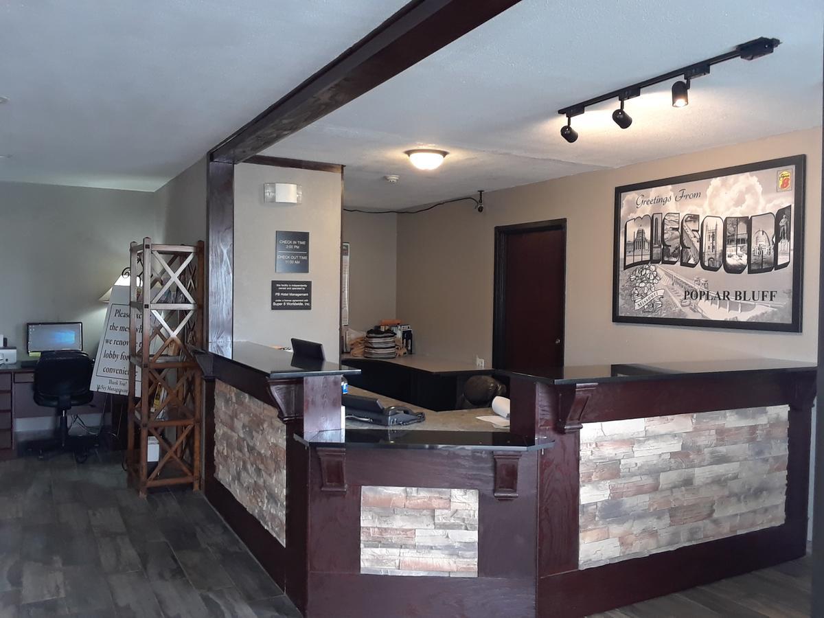 密苏里州波普勒布拉夫速8酒店 外观 照片